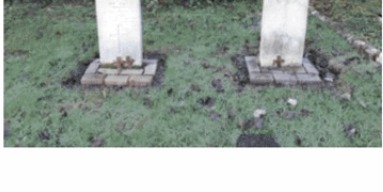 War graves in the churchyard at St Mary’s Church, Widford